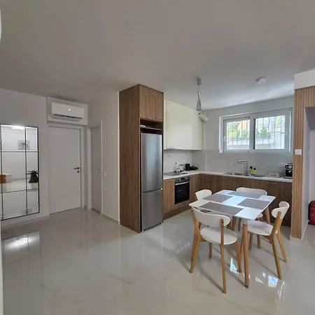 Comfortable And Modern In * Kalamata