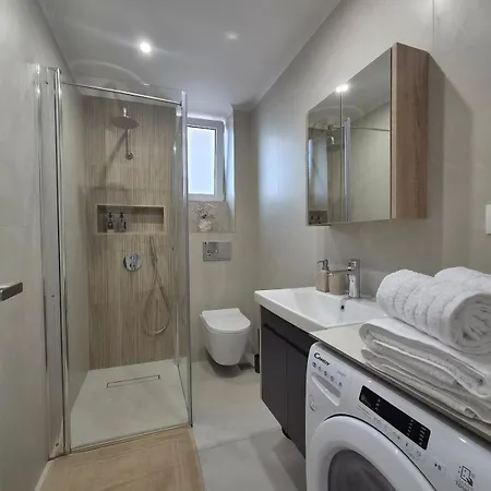 Comfortable And Modern In Appartamento Kalamata